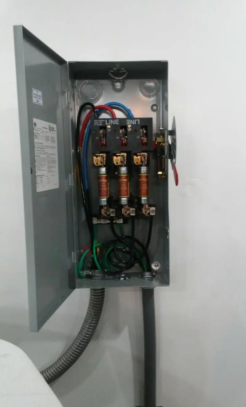 Three-phase disconnect switch installed for Electrical Wiring & Rewiring in Moundsville